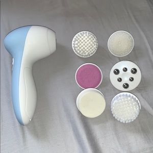 Facial Brush